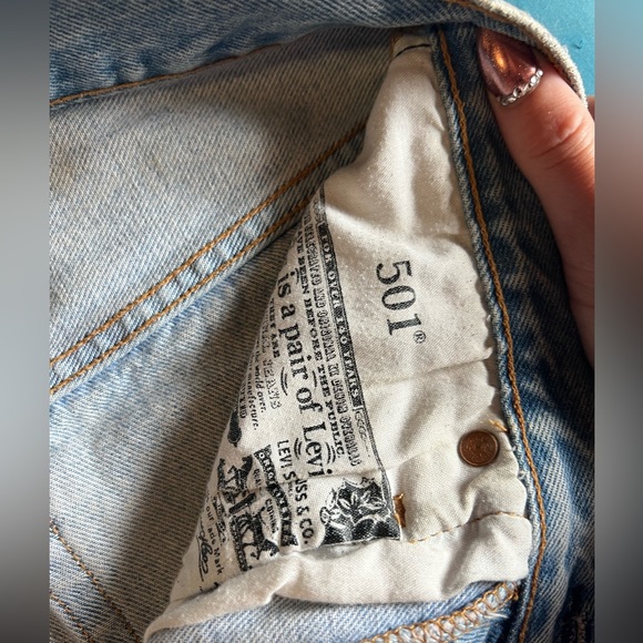 Levi’s 501 Distressed Short shorts W25” - Picture 3 of 5